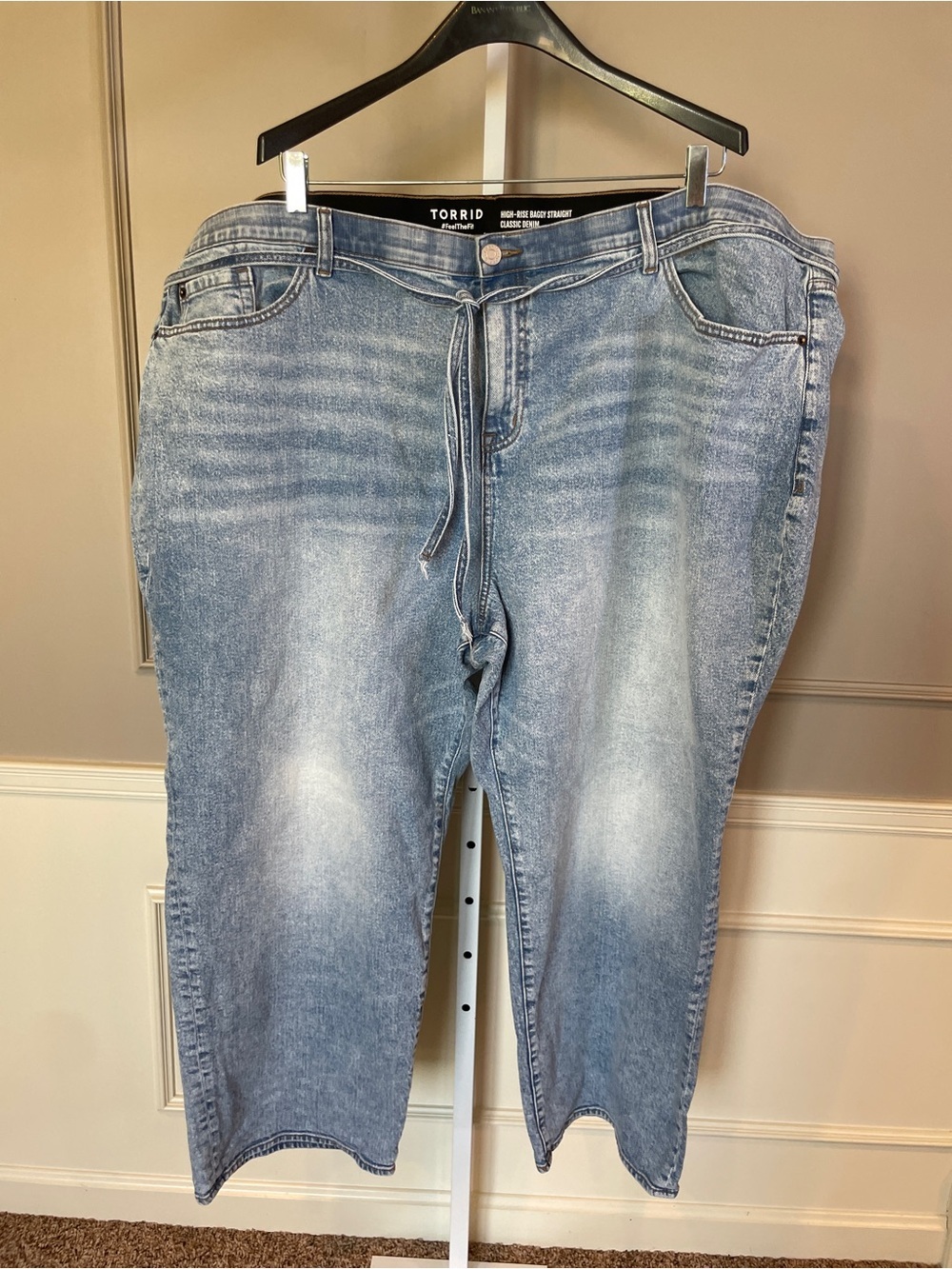 Torrid Jeans 28S High Rise Baggy Straight Classic Denim Light Wash